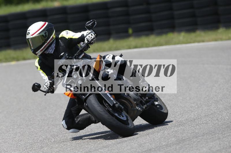 /27 12.06.2025 Ducati Schweiz Trackday Warmup  ADR/gruen-vert/29